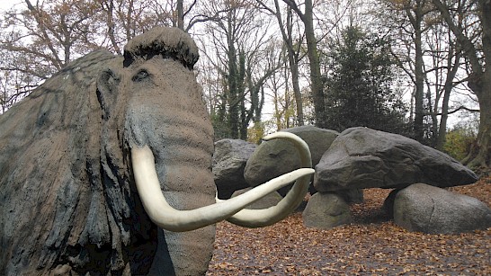 Volg het mammoetspoor van Moeno de mammoet in de Drenthe